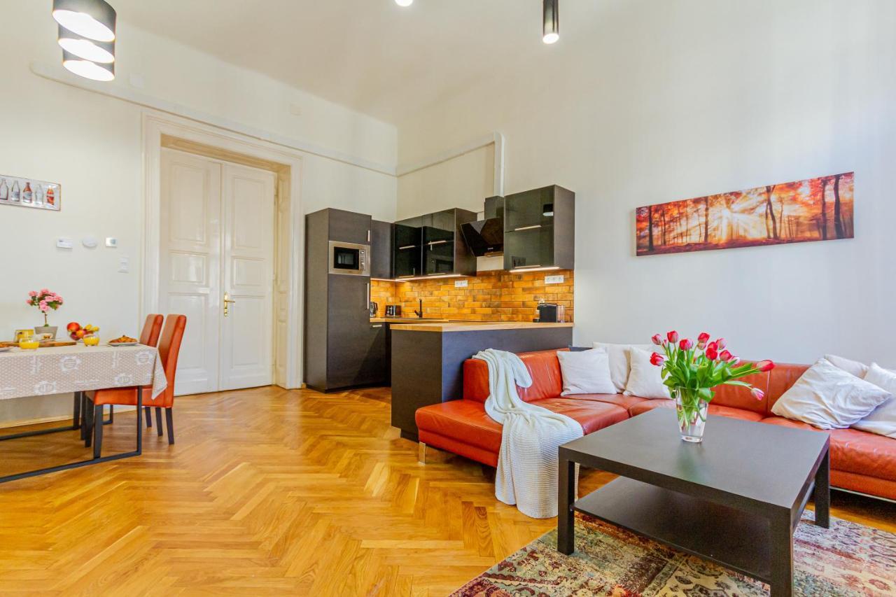 Supercentral Boutique Suite Βουδαπέστη Εξωτερικό φωτογραφία