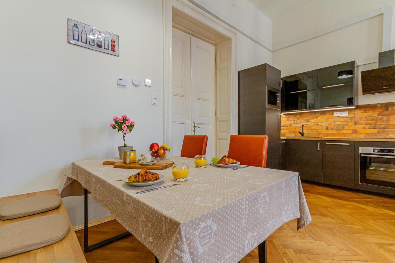 Supercentral Boutique Suite Βουδαπέστη Εξωτερικό φωτογραφία